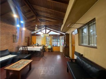 Casa  4 Ambientes Castelar Norte