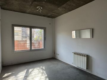 VENTA DEPARTAMENTO MONOAMBIENTE  SAN ISIDRO