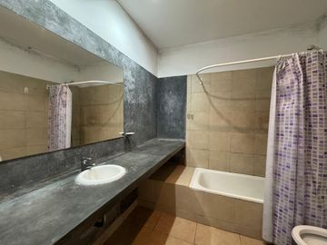 VENTA DEPARTAMENTO MONOAMBIENTE  SAN ISIDRO