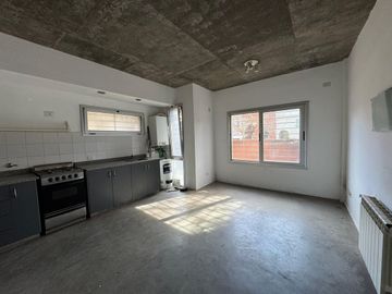 VENTA DEPARTAMENTO MONOAMBIENTE  SAN ISIDRO
