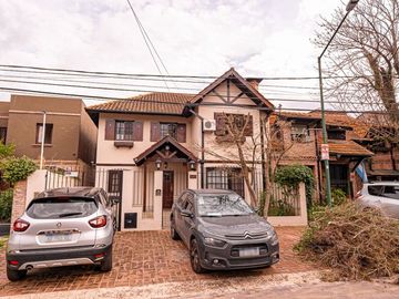 CASA VENTA SAN ISIDRO JARDIN PILETA APTO CREDITO