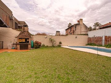 CASA VENTA SAN ISIDRO JARDIN PILETA APTO CREDITO