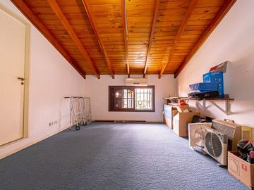 CASA VENTA SAN ISIDRO JARDIN PILETA APTO CREDITO