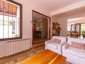 CASA VENTA SAN ISIDRO JARDIN PILETA APTO CREDITO
