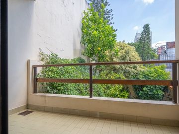 Venta Casa Colegiales Jardín Parrilla Terraza Coch