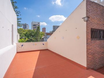 Venta Casa Colegiales Jardín Parrilla Terraza Coch