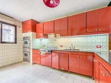 Venta Casa Colegiales Jardín Parrilla Terraza Coch