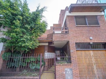 Venta Casa Colegiales Jardín Parrilla Terraza Coch