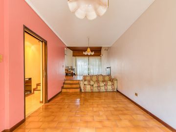 Venta Casa Colegiales Jardín Parrilla Terraza Coch