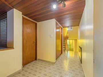 Venta Casa Colegiales Jardín Parrilla Terraza Coch