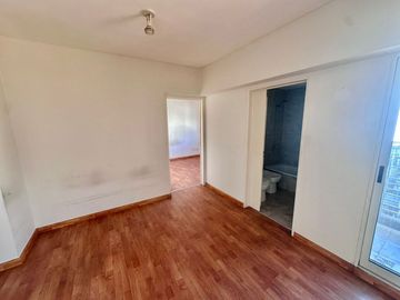 Venta departamento 2 ambientes con balcon!