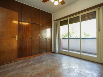 Semipiso, Caballito, 4 Ambientes en Puan y Valle.