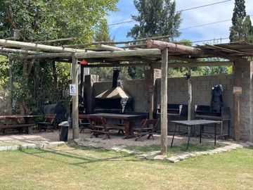 Quinta Salon de Fiestas - Venta Castillo