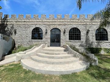 Quinta Salon de Fiestas - Venta Castillo