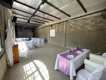 Quinta Salon de Fiestas - Venta Castillo