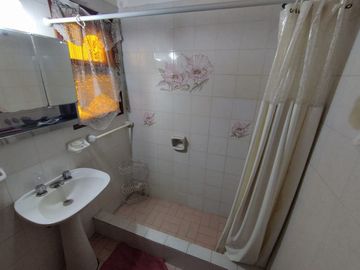 Venta casa 4 ambientes San Bernardo