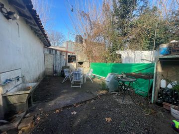 VENTA CASA GARIN CON ESCRITURA A RECICLAR