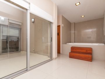 SEMI PISO 3  AMB. EN LANUSITA C/COCHERA BAULERA
