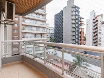 SEMI PISO 3  AMB. EN LANUSITA C/COCHERA BAULERA