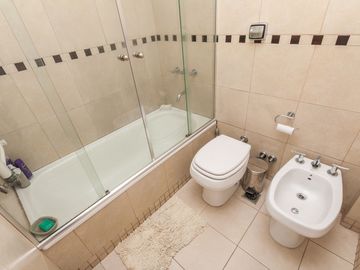SEMI PISO 3  AMB. EN LANUSITA C/COCHERA BAULERA