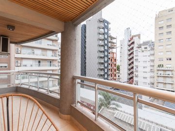 SEMI PISO 3  AMB. EN LANUSITA C/COCHERA BAULERA