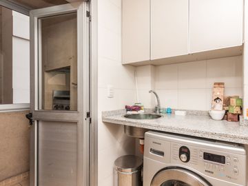 SEMI PISO 3  AMB. EN LANUSITA C/COCHERA BAULERA