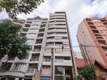 SEMI PISO 3  AMB. EN LANUSITA C/COCHERA BAULERA