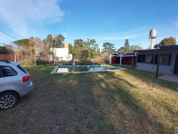 VENTA CASA 2 AMB ESTRENAR PILETA LA REJA- PERMUTA