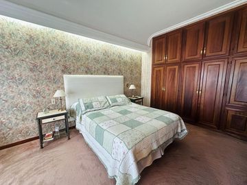 Casa en Av. Belgrano Sur 291 esquina M. Pampeanos
