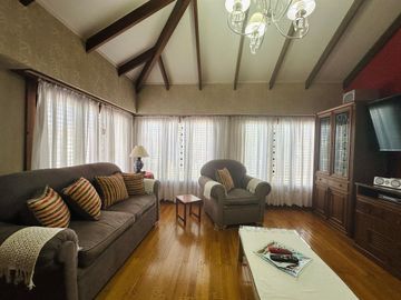 Casa en Av. Belgrano Sur 291 esquina M. Pampeanos