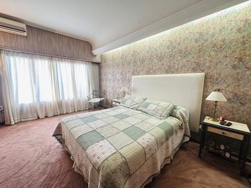 Casa en Av. Belgrano Sur 291 esquina M. Pampeanos