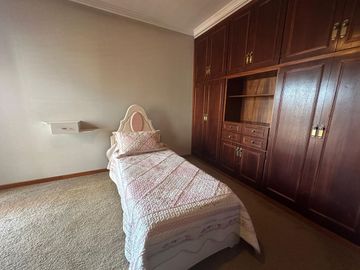 Casa en Av. Belgrano Sur 291 esquina M. Pampeanos