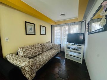 Casa en Av. Belgrano Sur 291 esquina M. Pampeanos