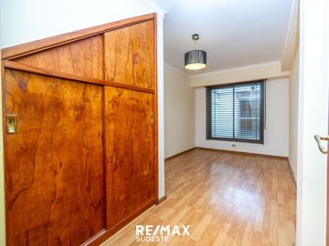 VENTA CASA CARONTI 700 ESPECTACULAR UBICACIÓN