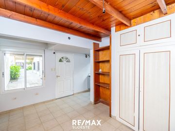 VENTA CASA CARONTI 700 ESPECTACULAR UBICACIÓN