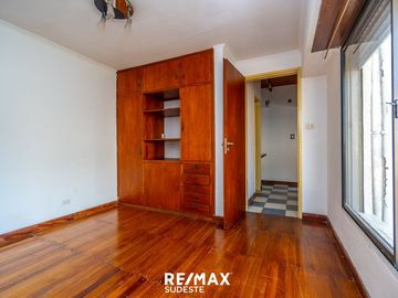 VENTA CASA CARONTI 700 ESPECTACULAR UBICACIÓN