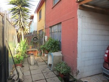 Casa en Venta en Marcoleta con San Enrique