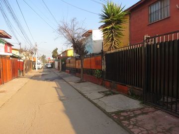 Casa en Venta en Marcoleta con San Enrique