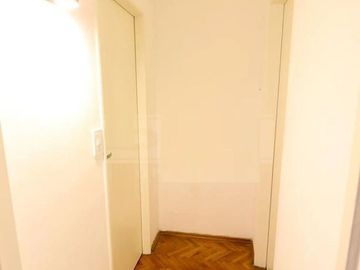 VENTA DE DEPARTAMENTO 2 AMBIENTES  CON COCHERA
