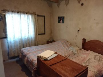 VENTA AMPLIA CASA BARRIO 25 DE MAYO RODEO DEL MEDI
