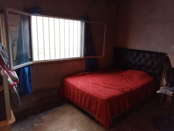 VENTA AMPLIA CASA BARRIO 25 DE MAYO RODEO DEL MEDI