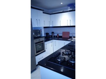 SE VENDE HERMOSA CASA EN VILLA EL MARAY