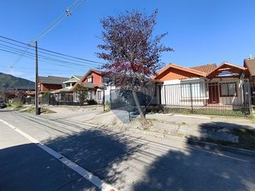SE VENDE CASA AMPLIA E ILUMINADA