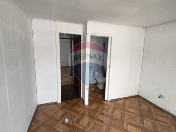 SE VENDE CASA AMPLIA E ILUMINADA