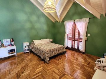 Vende:Excelente Chalet
