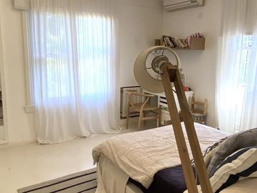 MUY LINDA CASA EN VENTA EN LOMAS DE SAN ISIDRO, EXCELENTE ENTORNO