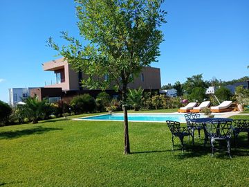 Casa en  venta / alquiler en Santo Domingo Canning
