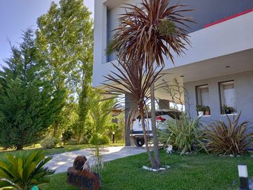 Casa en  venta / alquiler en Santo Domingo Canning
