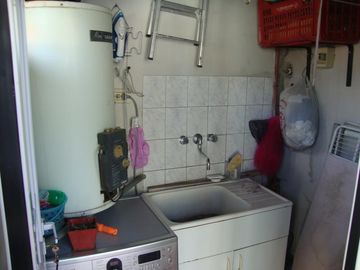 VENDE: CASA