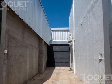 Departamento, galpón y local comercial en zona comercial